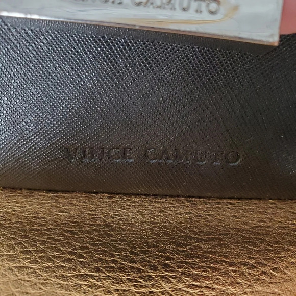 Vince Camuto Leather Wristlet Wallet Black - Picture 12 of 16